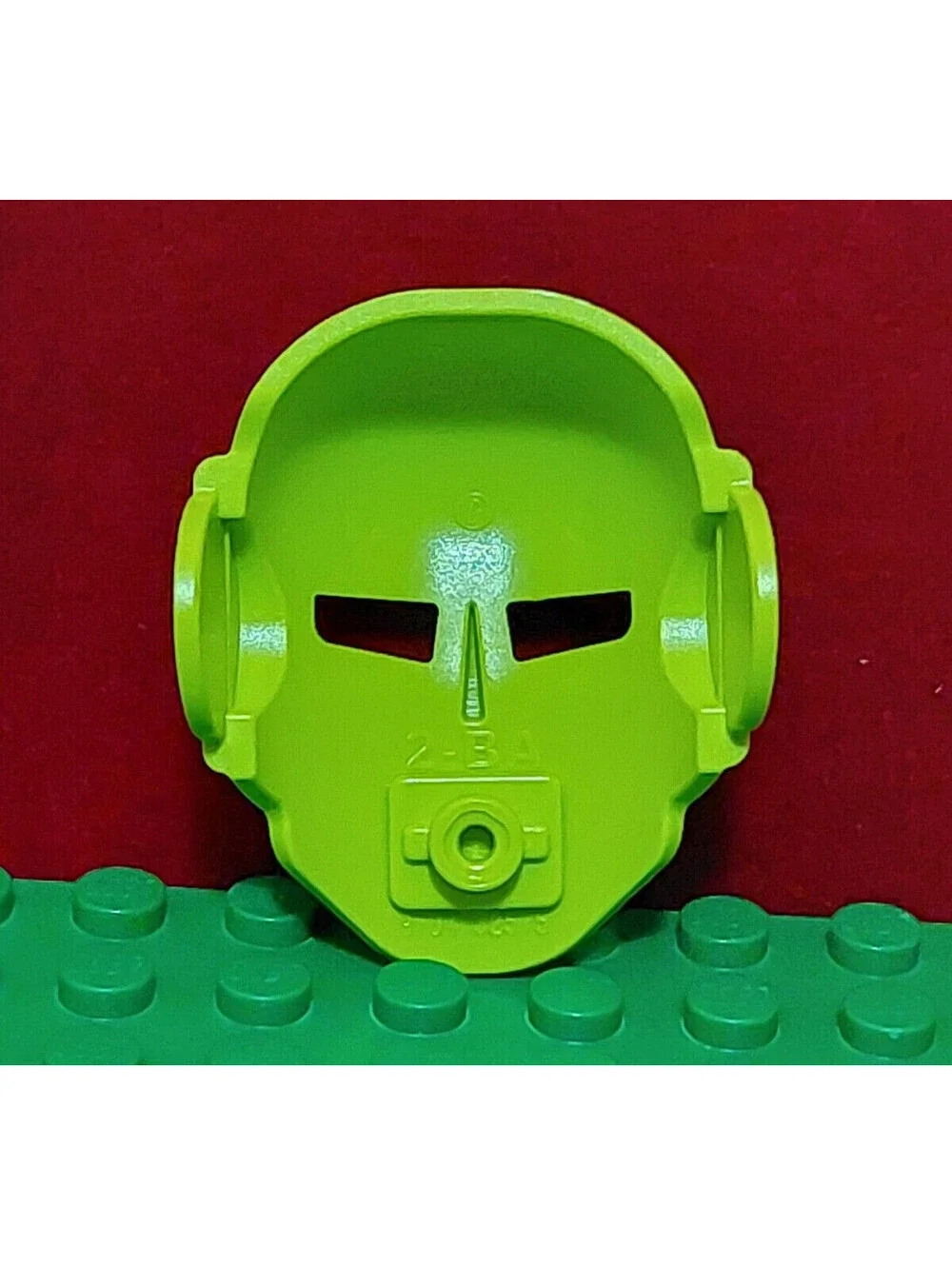 2001 LEGO Bionicle MAHIKI Lime TURAGA Kanohi Mask fromThe Kanohi Mask Pack RARE!